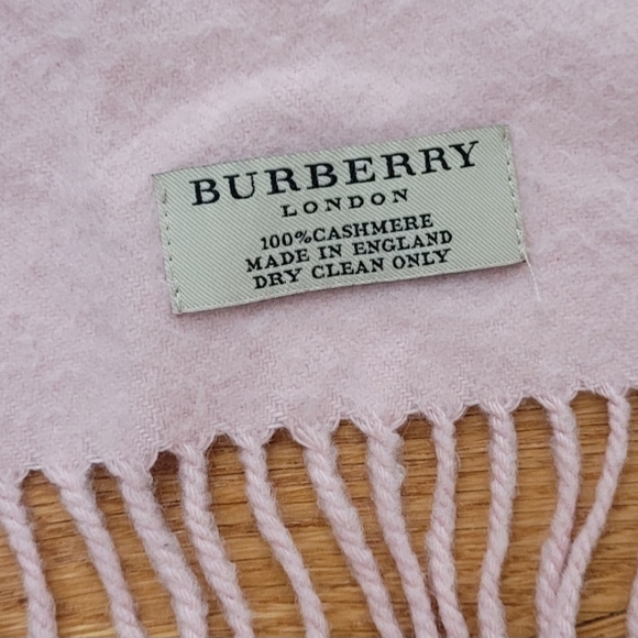 BURBERRY CASHMERE PINK SCARF - Picture 4 of 5